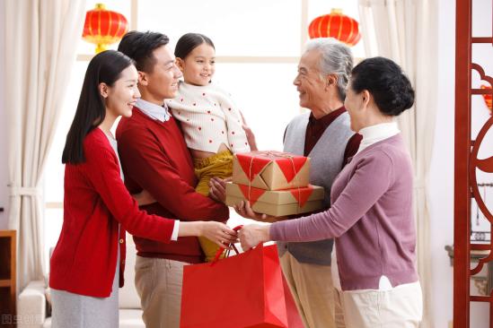 过年送什么烟酒茶,过年送礼只送茶叶合适吗