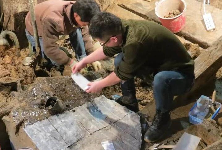 古井古墓挖出国宝,浙江一口古井闹鬼事件