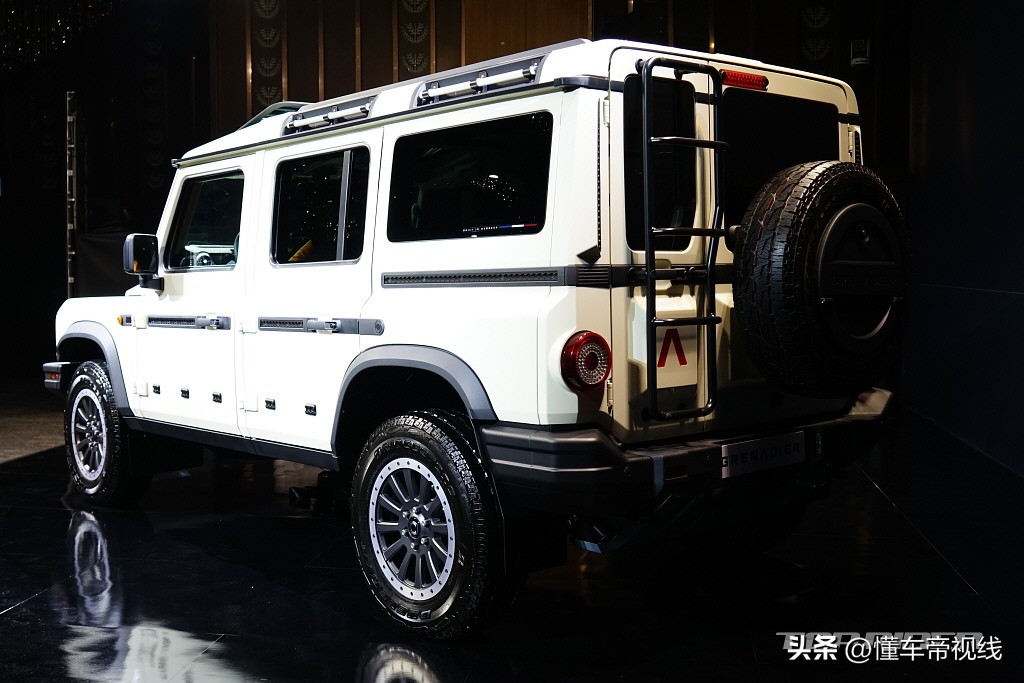 英力士掷弹兵落地价,英力士售价