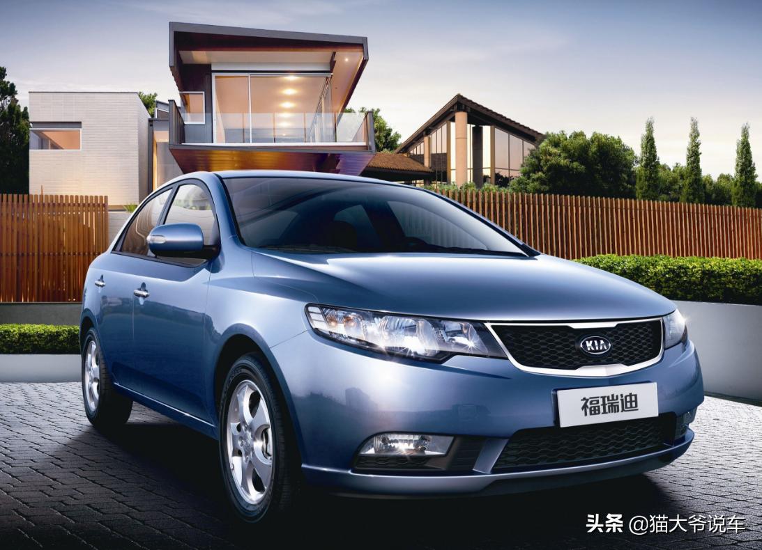 油耗高到离谱的四款车,这3款车定价亲民