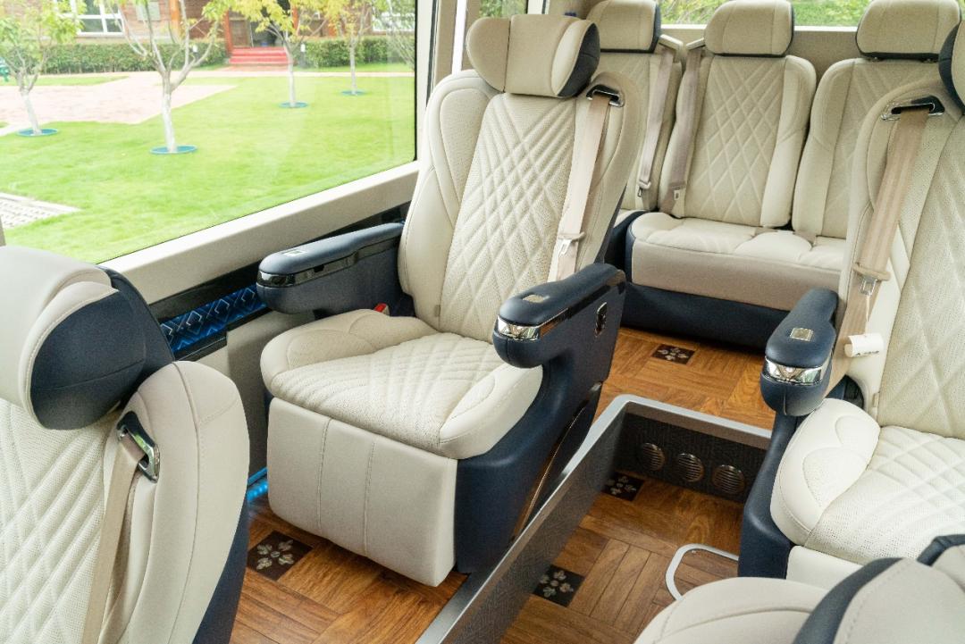 宇通高端商务T7星河版,宇通t7最新款