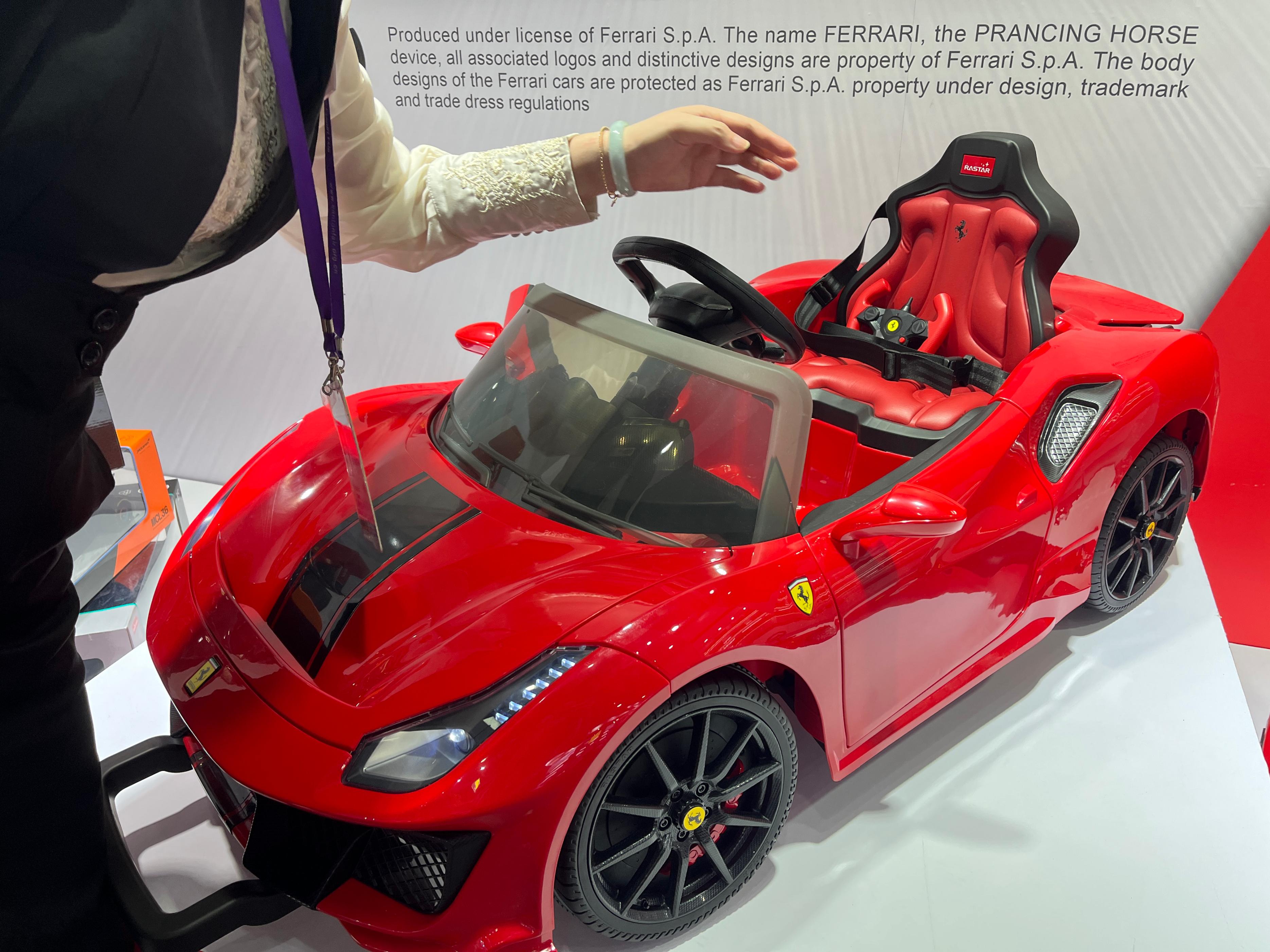 行李箱会唱歌、八爪鱼走路会避障！广交会上还有哪些脑洞大开的粤制造玩具