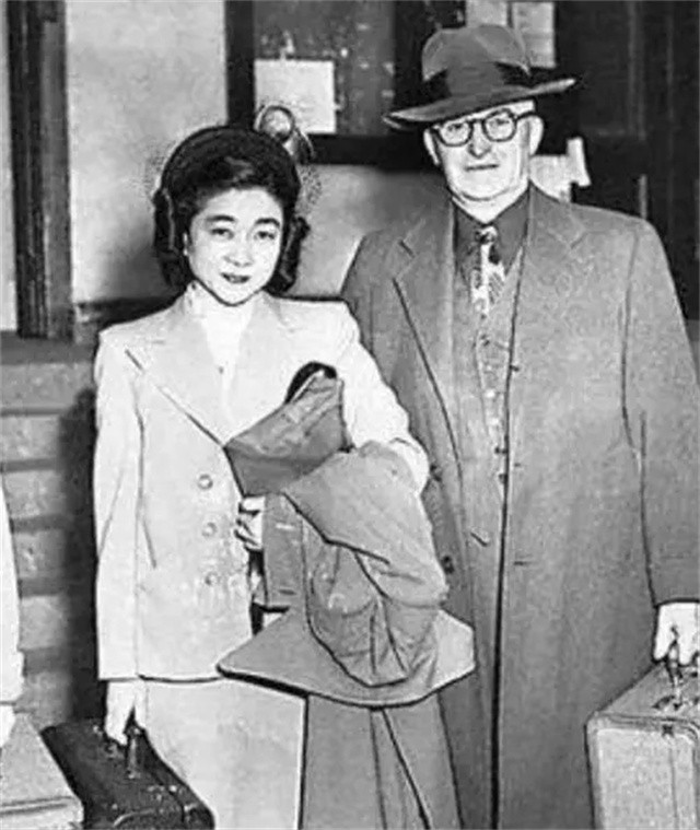 太平洋妖妇：那个让无数美国大兵神魂颠倒的女人