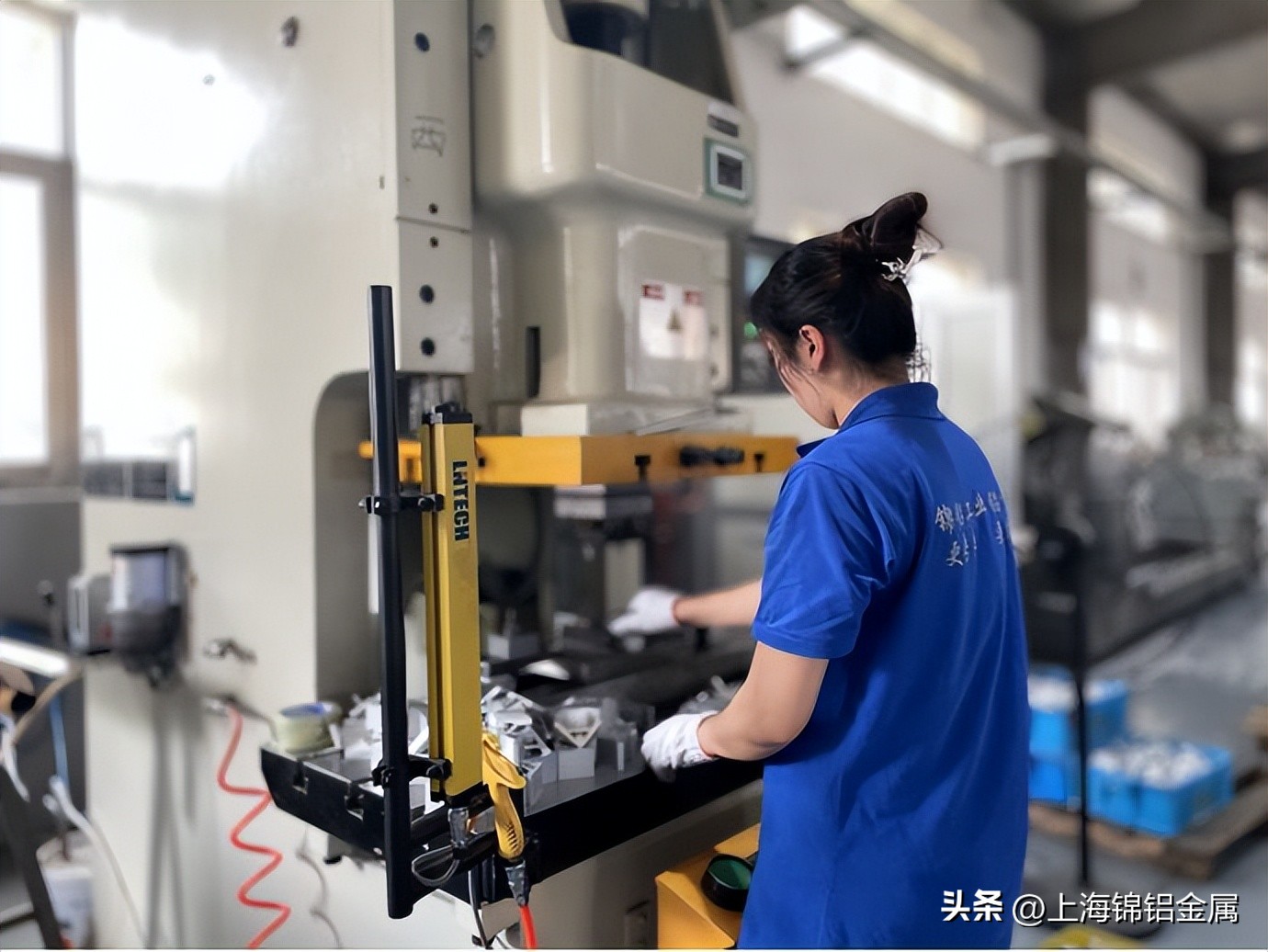 铝型材防护罩定制加工,泰州铝型材设备防护罩厂家