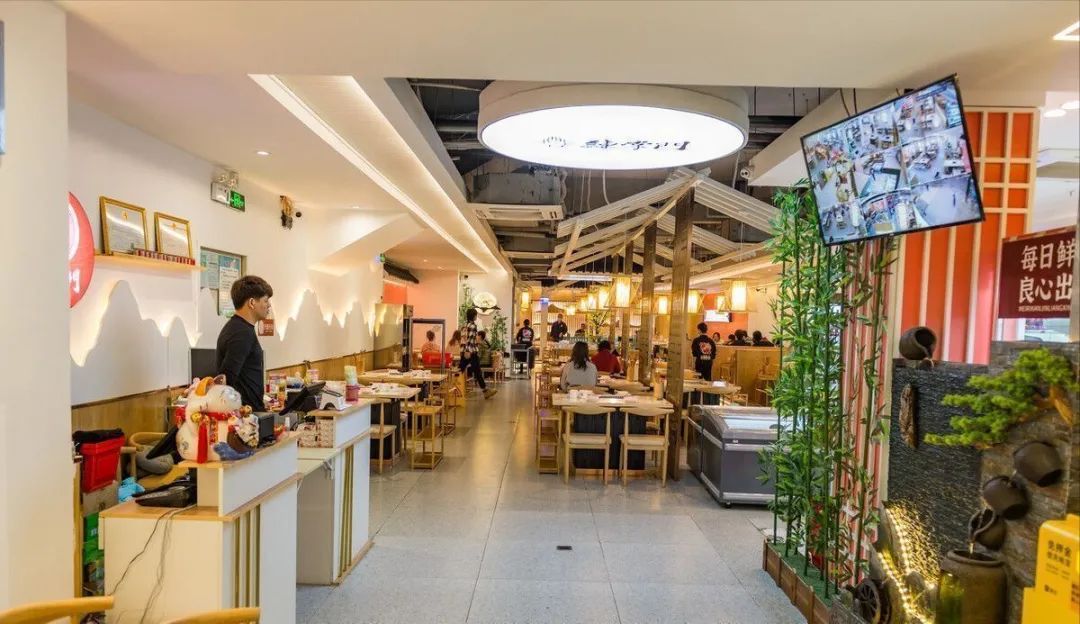 餐饮店倒闭亏得最多的地方,餐饮店倒闭了好多家