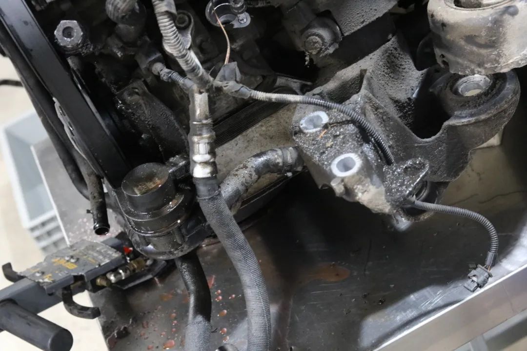 10年奥迪a6拆车件大全,10年奥迪a6l整车翻新案例