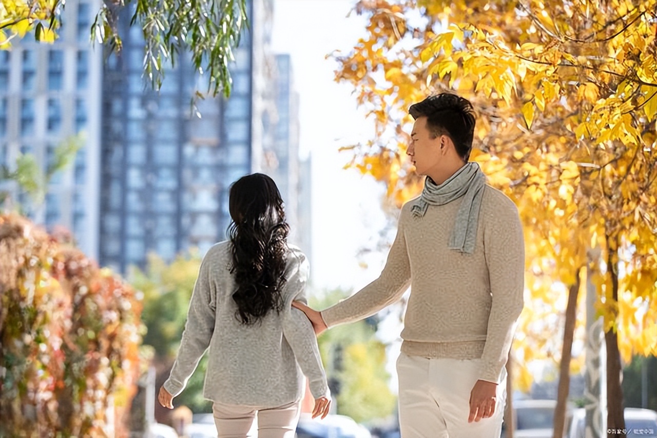 女人纠缠情人,女人总是纠缠男人会有哪些后果
