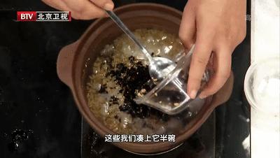 吃核桃能预防老年痴呆,常吃核桃能够延缓大脑的衰老吗