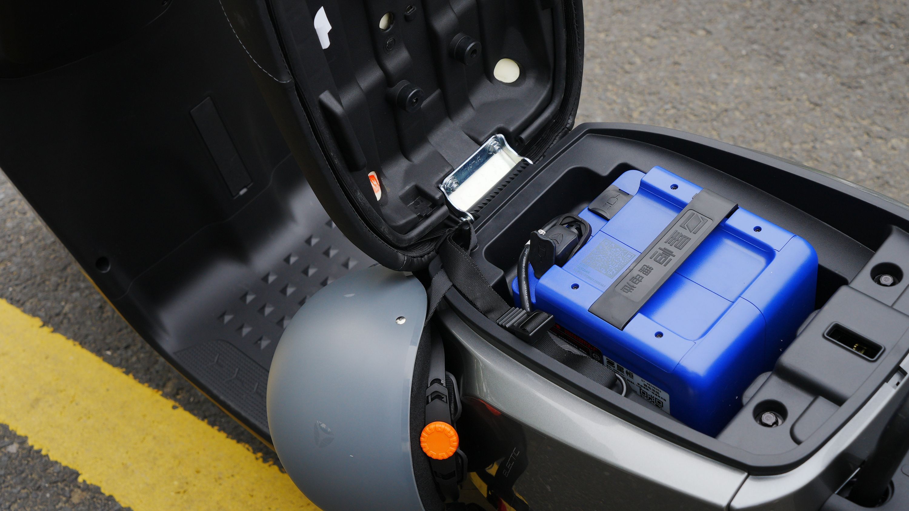 电动车座椅买哪种好,猛马电动车怎么选