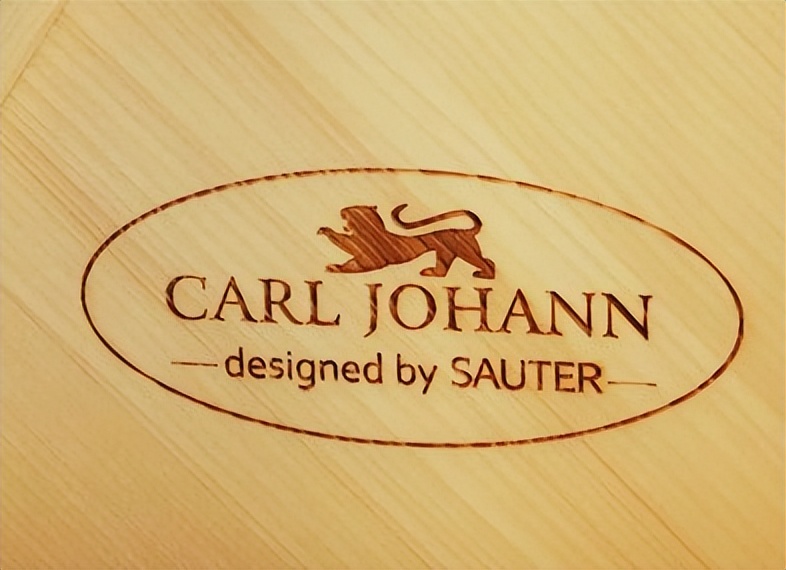 深圳二手钢琴翻新,如何辨别新钢琴和二手钢琴