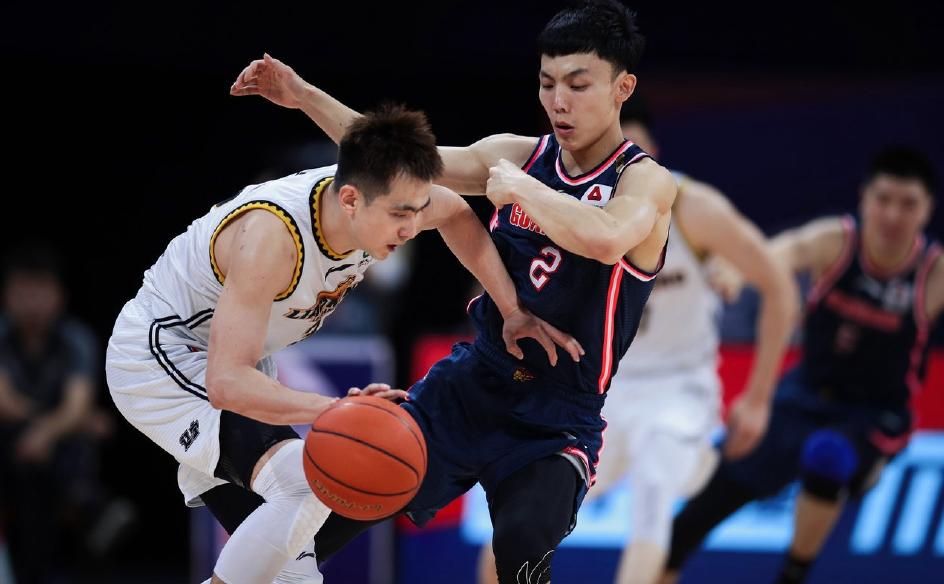 威姆斯跟随广东队夺冠,威姆斯签约广东身价