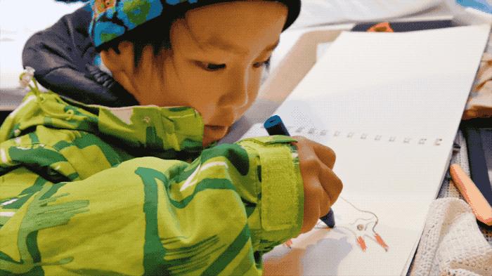 有钱不买房带着孩子环游世界,有钱不买车不买房去旅游