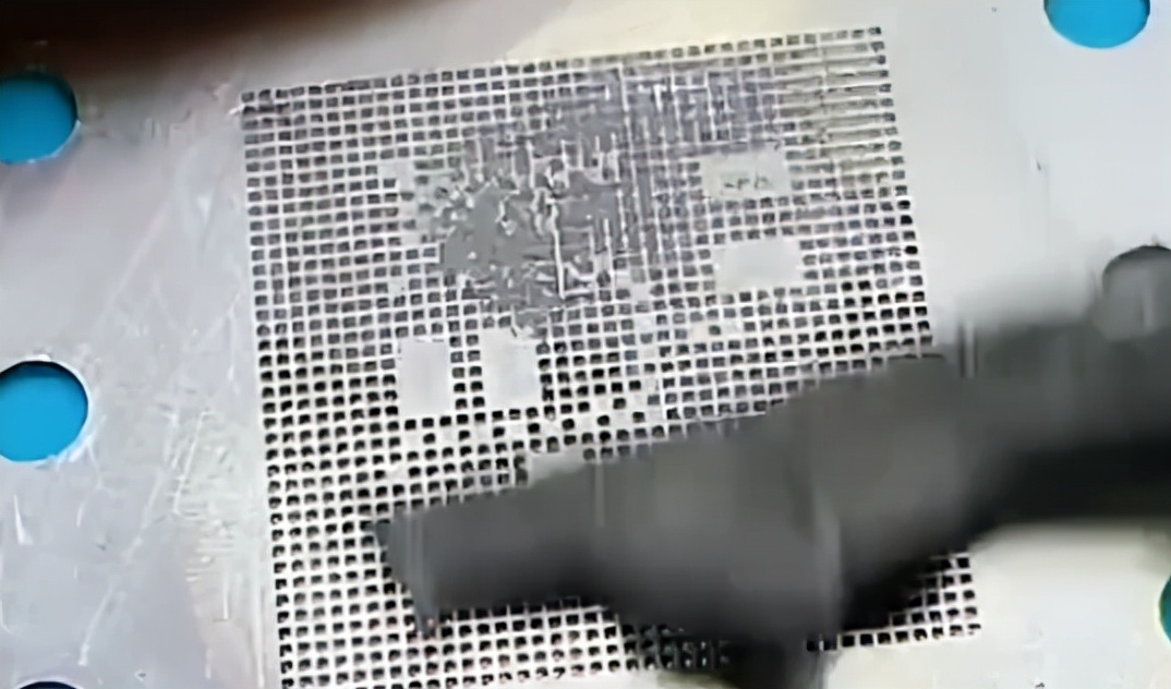 小米11pro突然死机开不开机,小米11突然不开机出英文