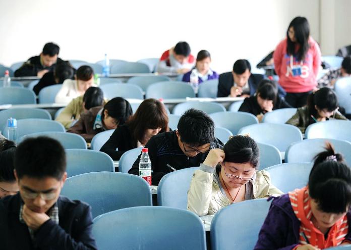 研究生进税务局比本科工资高多少,985研究生在省国税工资高吗