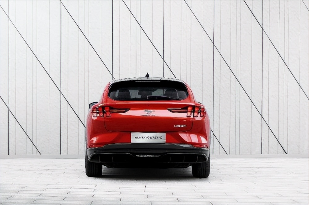 绂忕壒mach-e绾數閲庨┈,閲庨┈mustangmach-egt