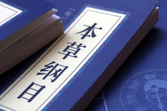 肾虚脱发头顶头发稀少,腰膝酸软脱发牙齿松动