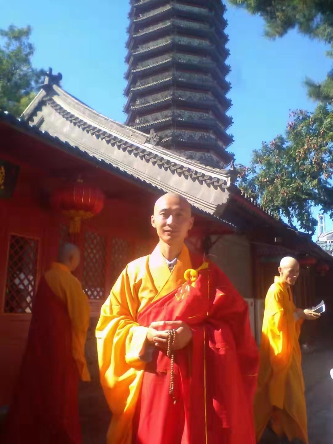 山东有一位白衣居士——本无老师