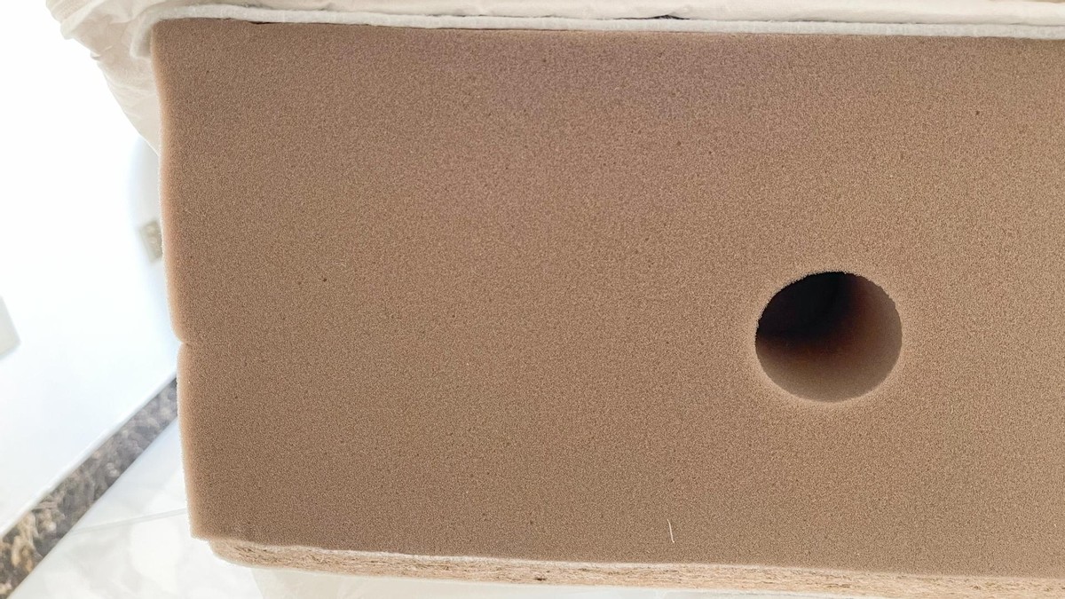 8h床垫青年版,8h黑金刚和蓝金刚床垫区别