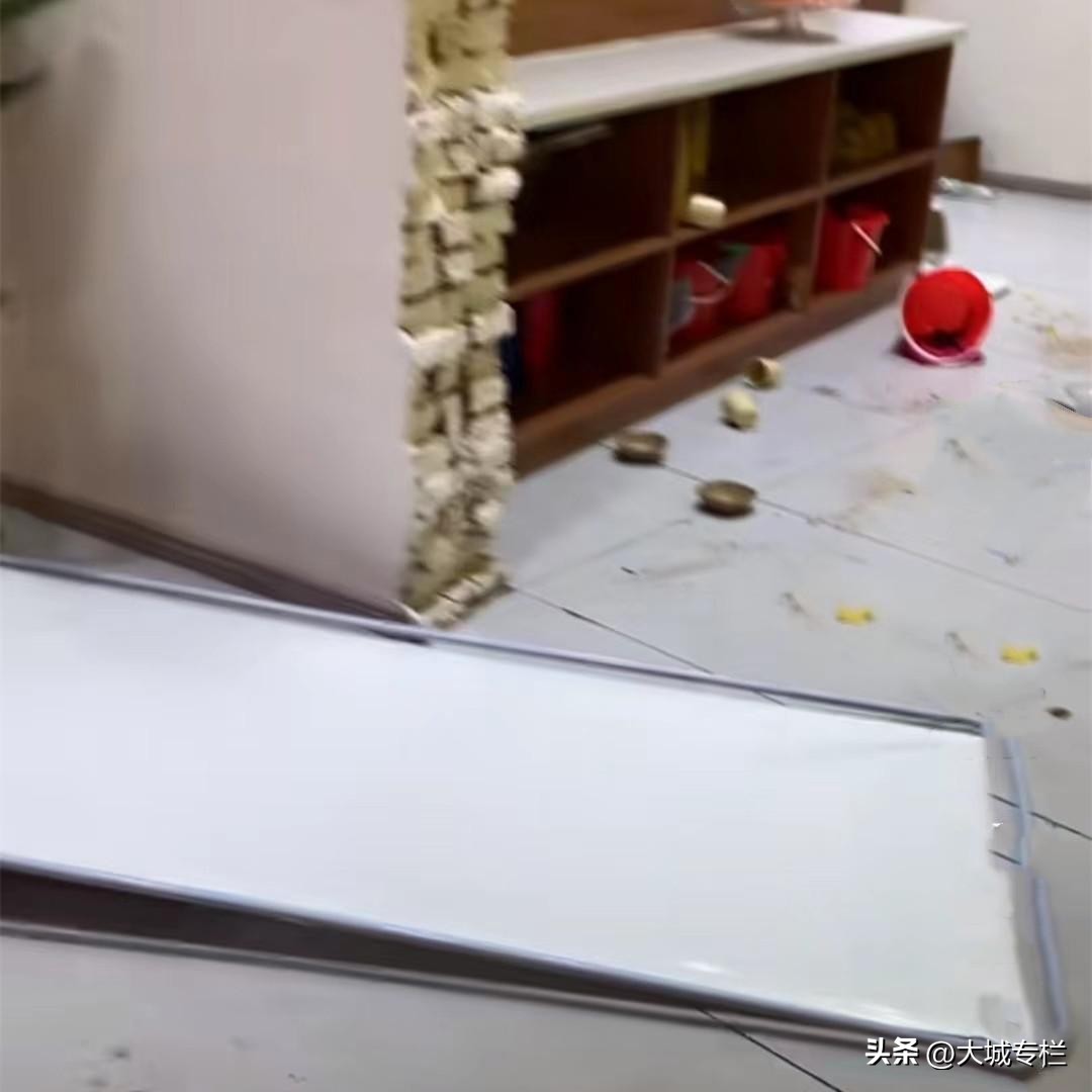 江西一烤肉店买鹿想现杀，准备等51大干一场，结果还没到鹿就跑了