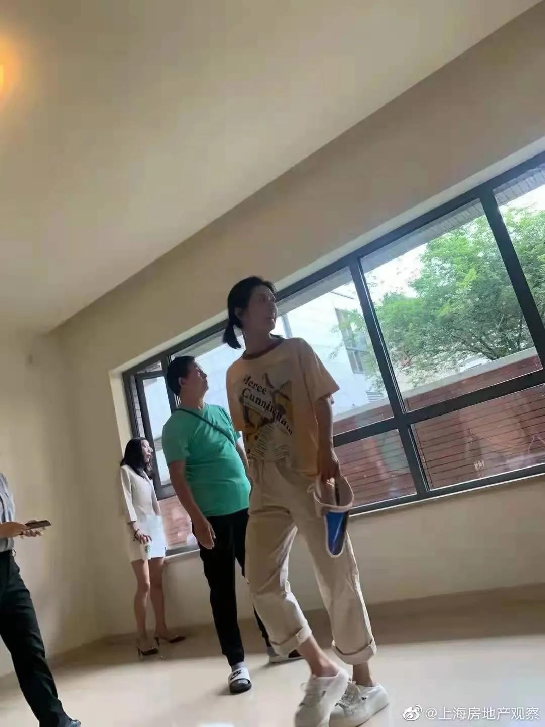 反转？张杰谢娜夫妇否认6000万豪宅跳单，房产经纪人要业绩还是要证据？