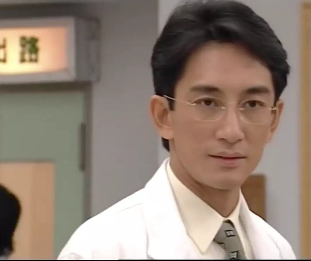 中国十位拍过片的港星,最早参与内地影片拍摄的男港星