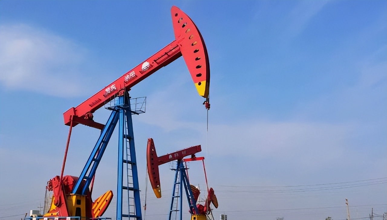 印度狂买俄罗斯石油，转销美欧，中间商赚大钱