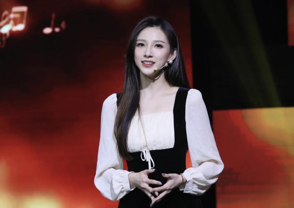 央视美女主持马凡舒有老公吗,马凡舒被称为央视最美女主持