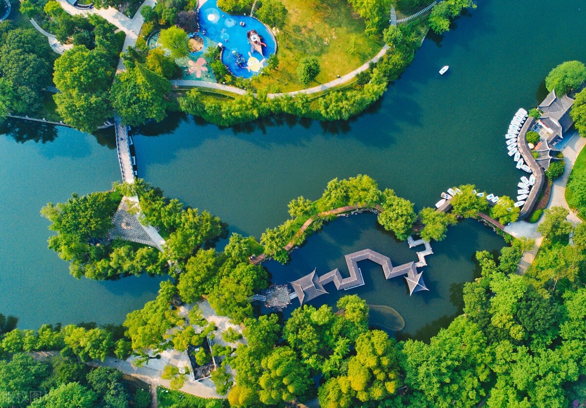 江南园林建筑典范,拙政园里最大的一座明代园林建筑