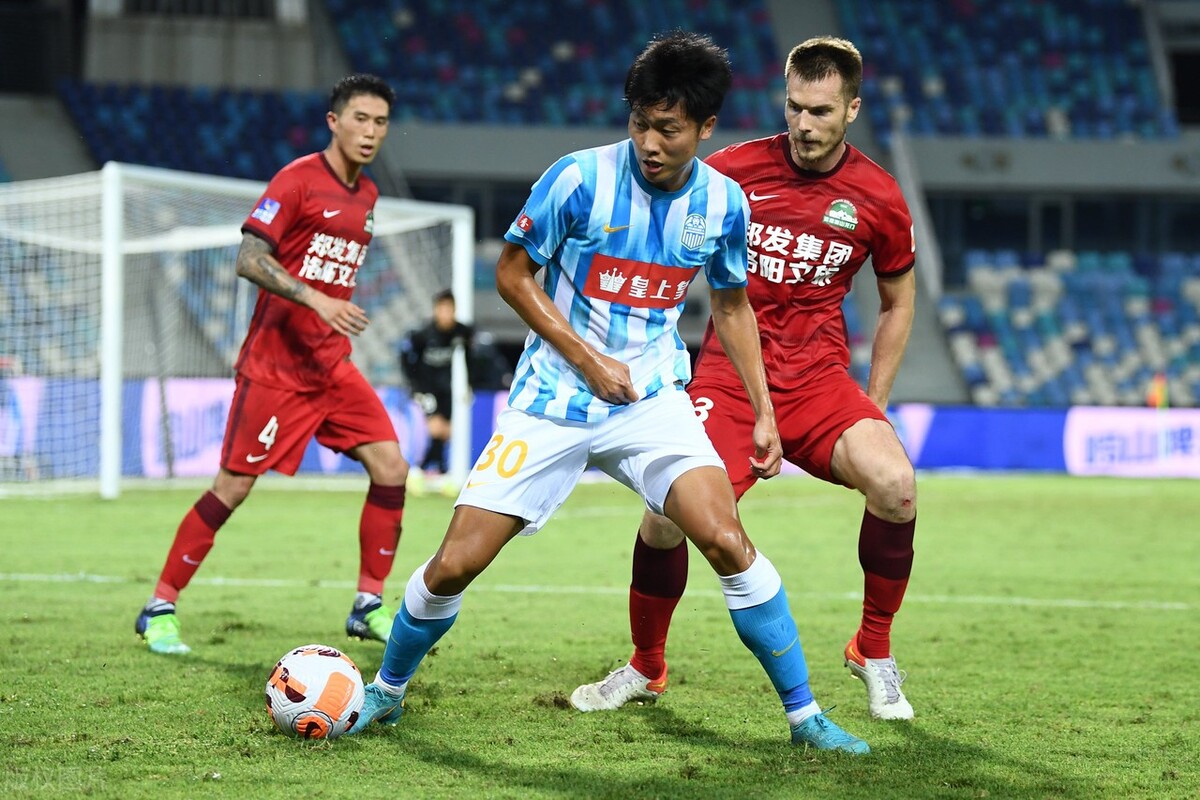中超河南嵩山龙门vs山东泰山集锦,中超河南嵩山龙门4比1泰山