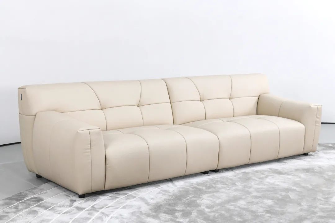 硬装很简单软装太高级,硬装越简单才越高级