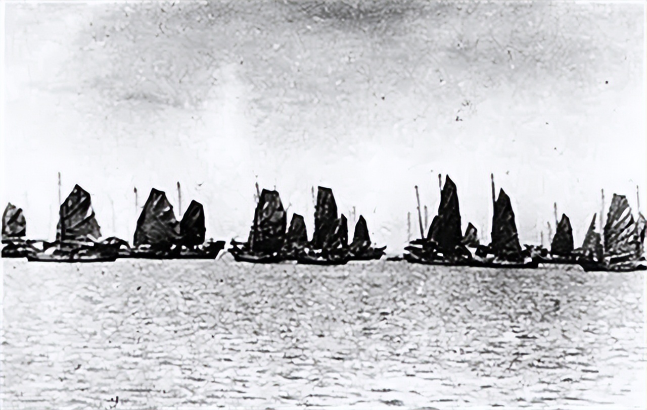 1964年，他只身一人驾驶登陆艇起义，国防部直接奖励黄金600两