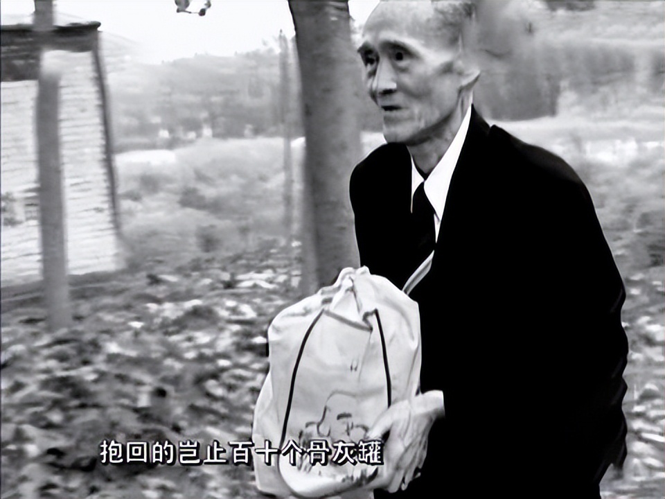 92年香港机场检测仪突然报警，安保拦住台湾律师，搜包后当即报警