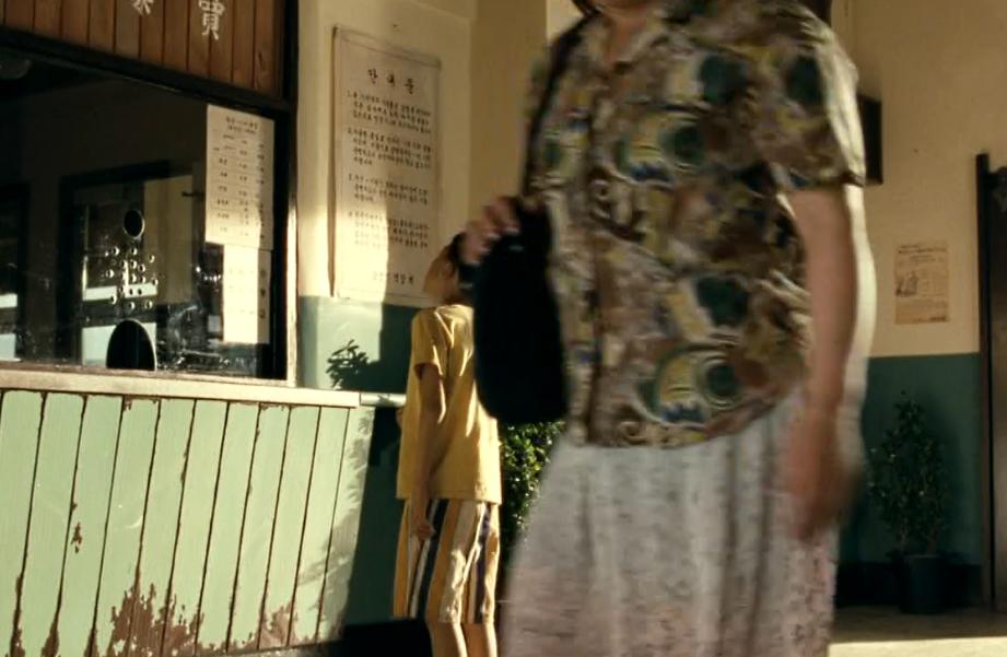 男孩为了救爷爷卖冰棒,男孩为救爷爷卖冰棒电影解说