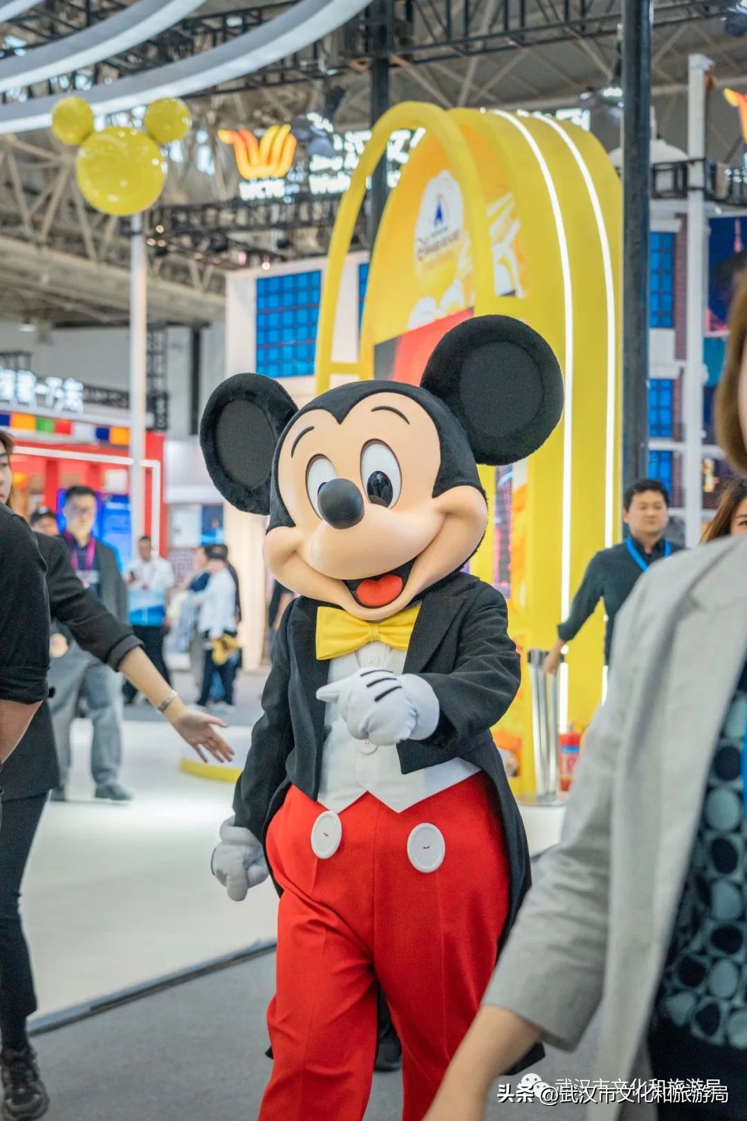 朱一龙武汉同款拍照姿势,武汉朱一龙同款机位