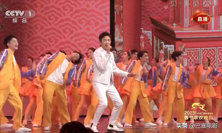 兔年春晚撒贝宁节目,春晚撒贝宁高跟鞋