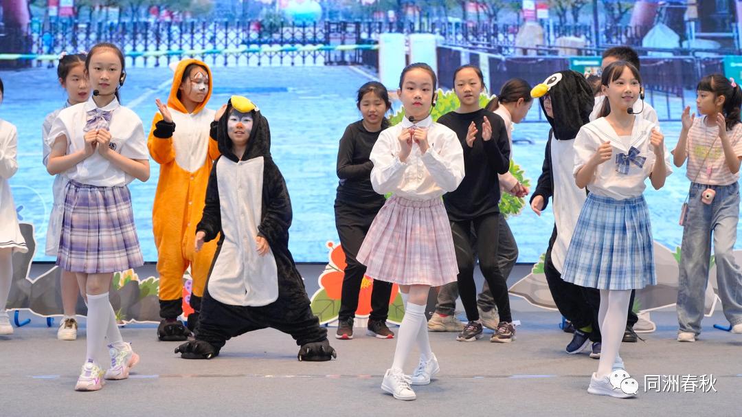 首届56个民族服饰创意大赛,五十六个民族服饰展介绍