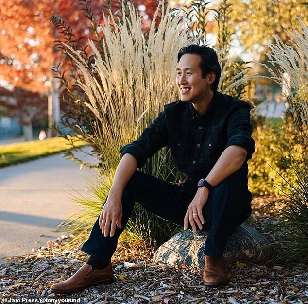 卡戴珊隆胸效果怎么样,中凸假体和高凸假体隆胸后对比