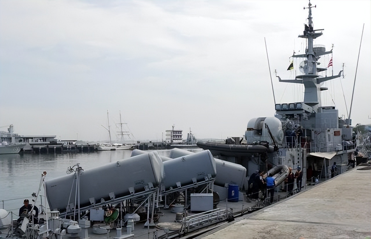 伊拉克买了却没用过的二手舰,马来西亚海军拉克萨马纳级护卫舰