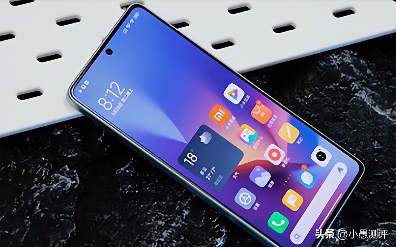 现在买手机1300左右的哪款最划算,2022年买手机可以考虑这4款