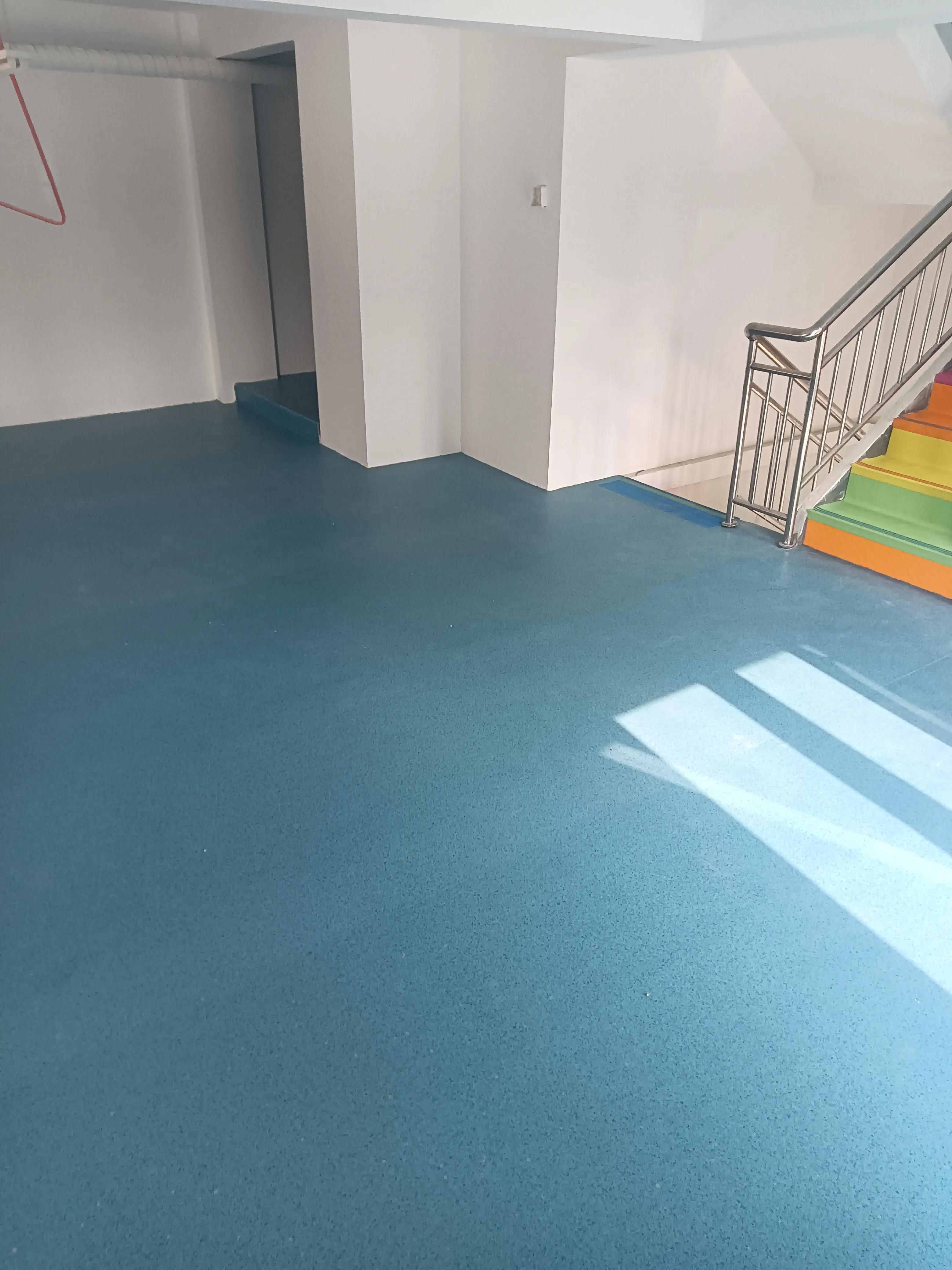 pvc塑胶地板可以用在地暖上么,塑胶pvc地板有什么优缺点