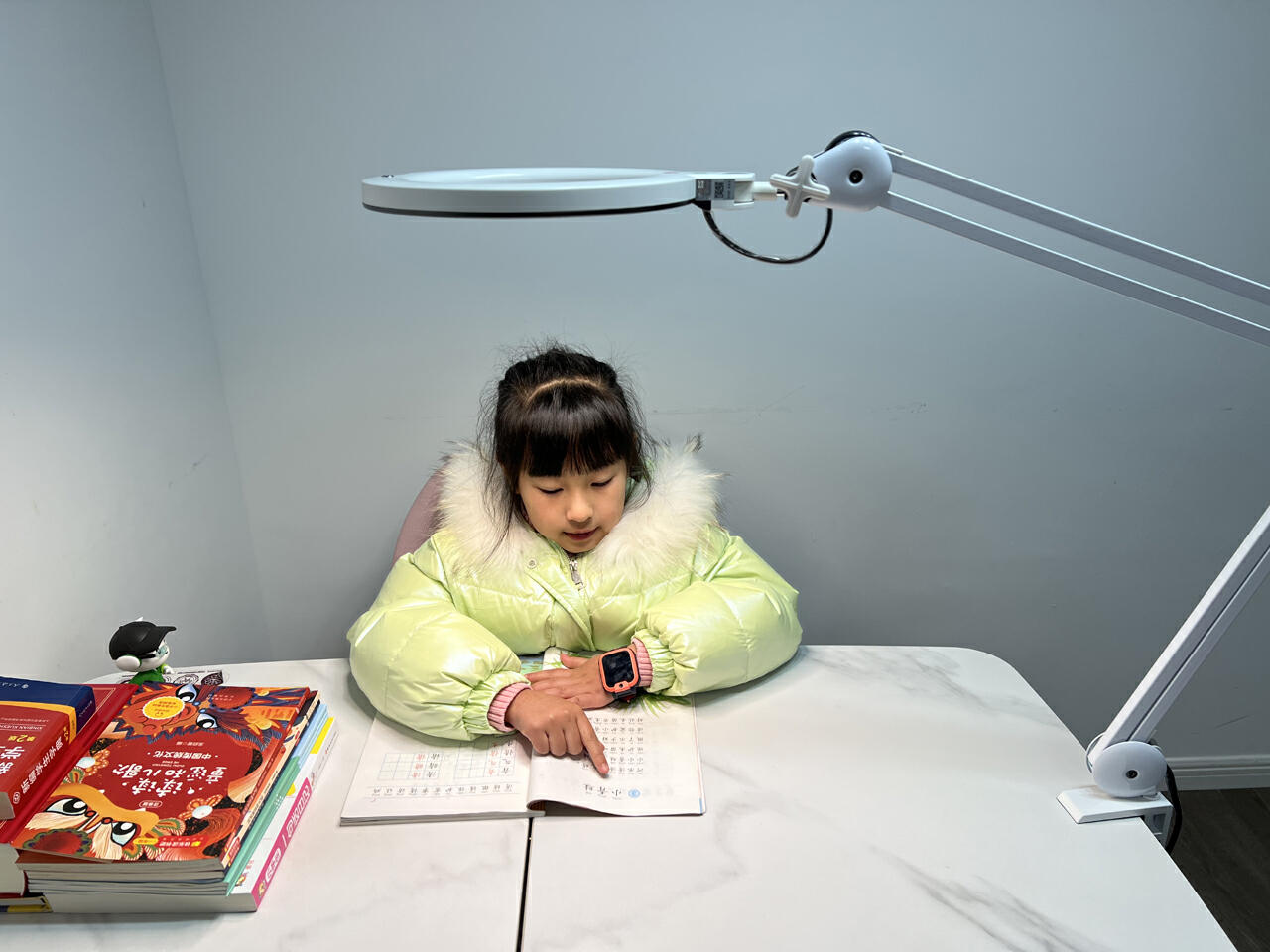 nir红光能用于照射眼睛么,nir红光护眼台灯靠谱吗