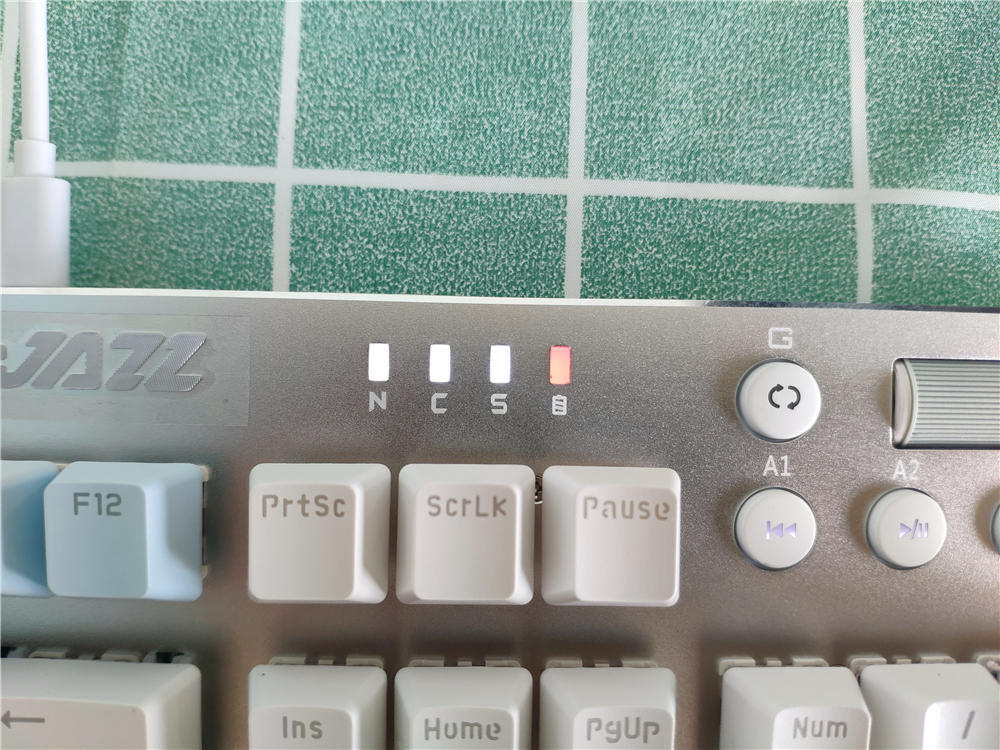 高性价比黑轴键盘推荐,红龙ks104黑爵ak35i对比