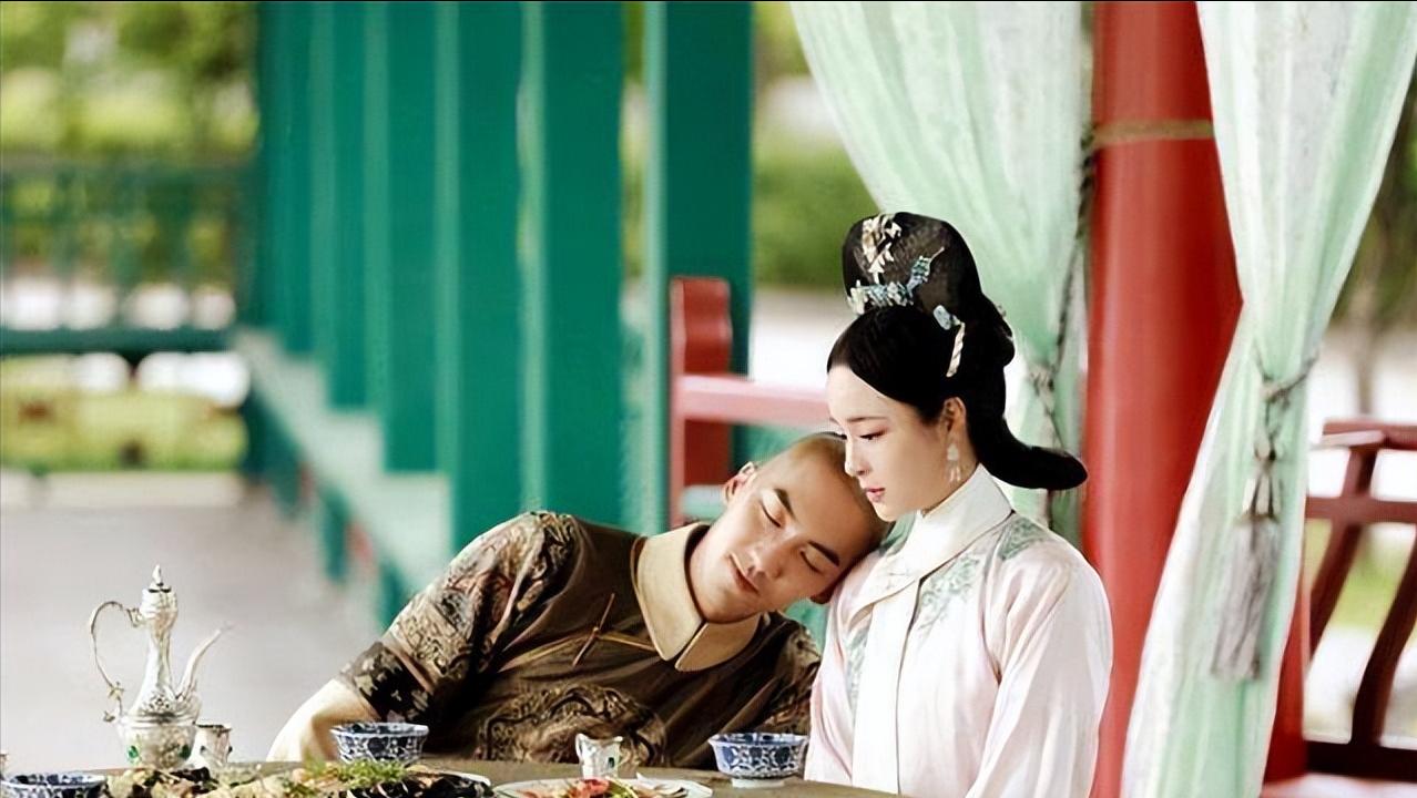 康熙把皇长子圈禁起来,康熙的第一个儿子和长子