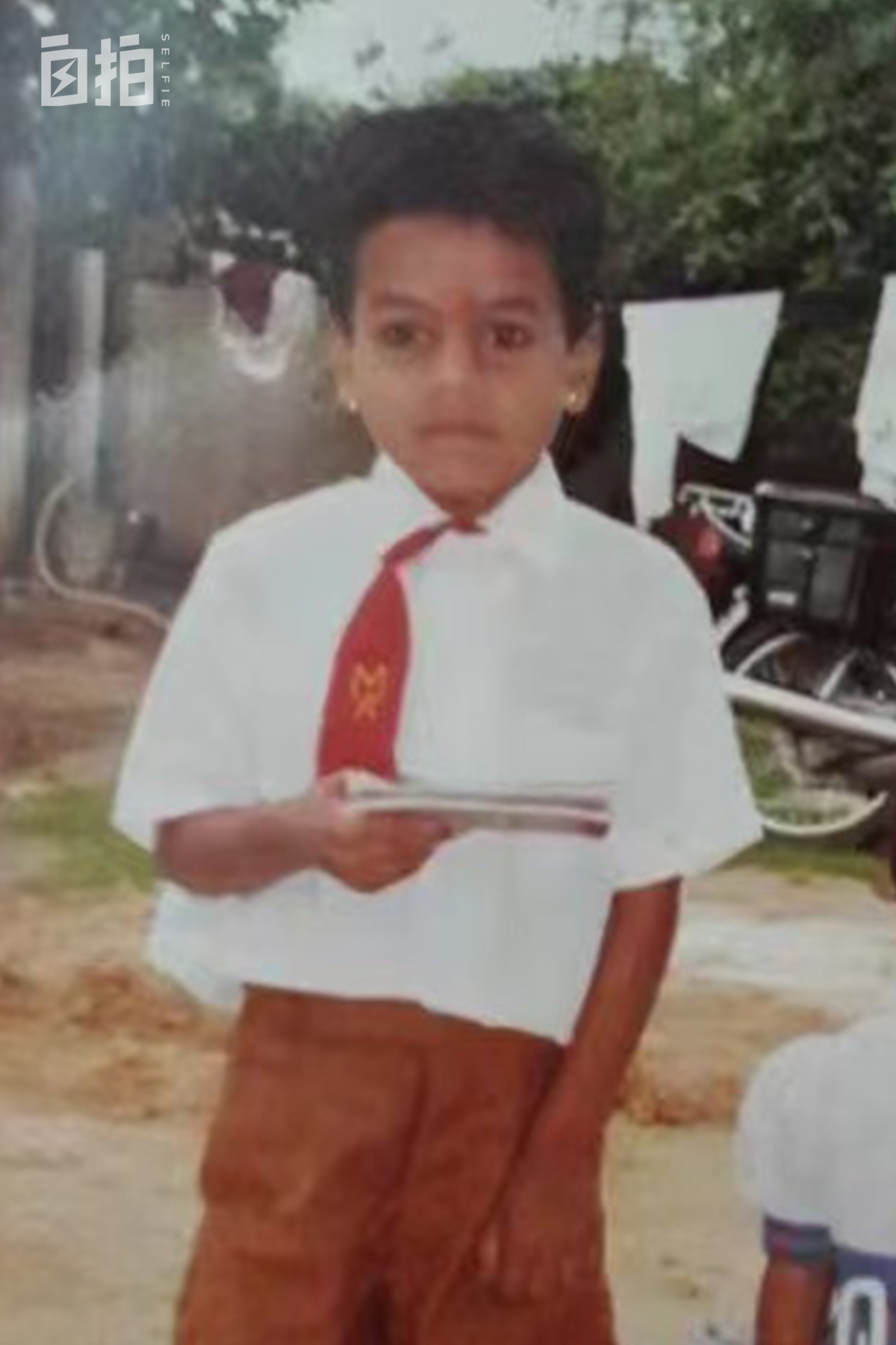 我，印度人，12岁被拉去结婚，16岁打工，靠会中文支撑起全家生活