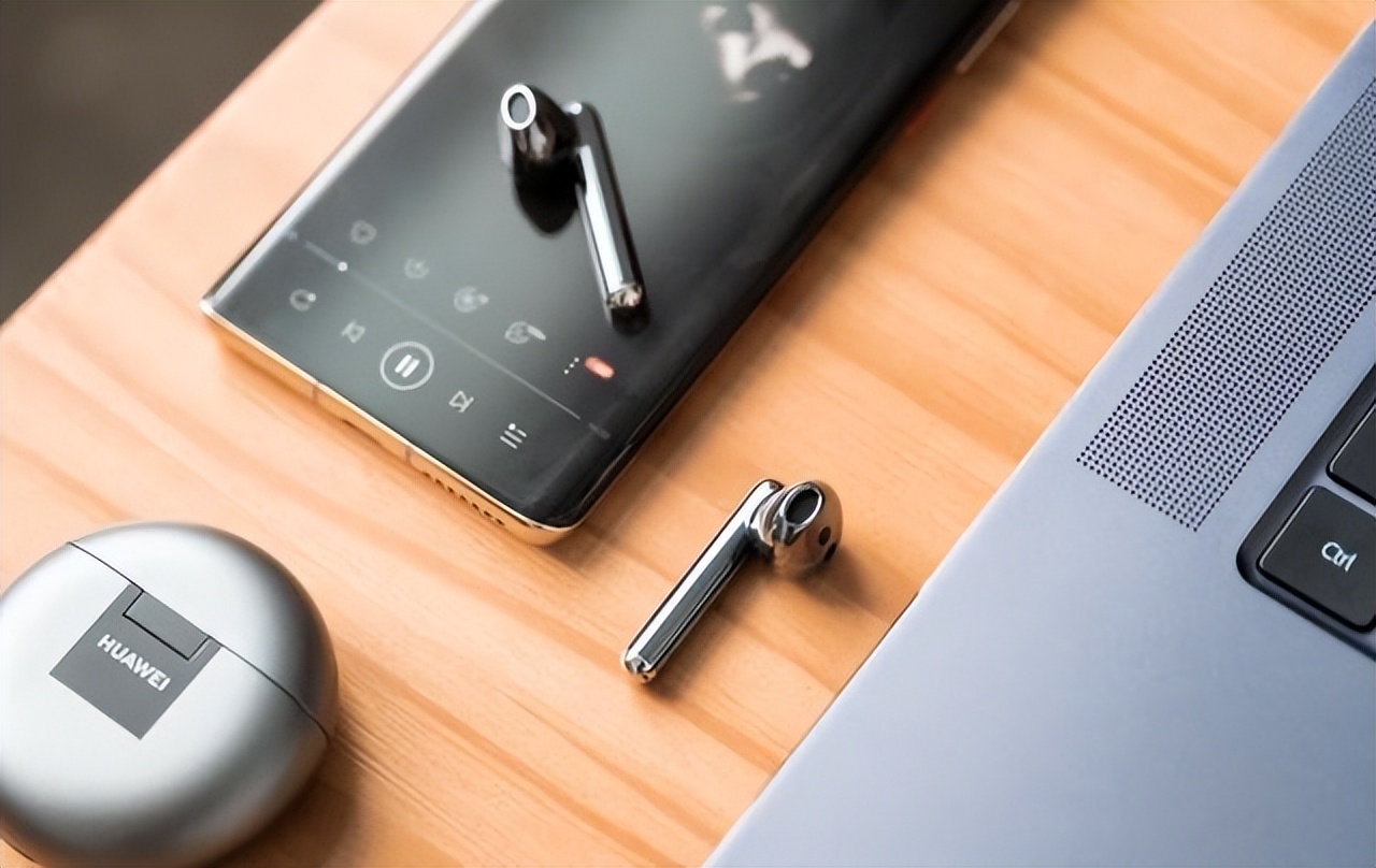 蓝牙耳机哪款防掉好用,哪款蓝牙耳机的防风效果好