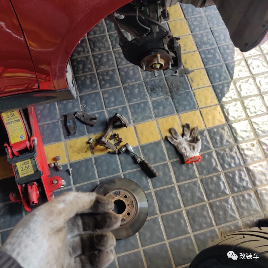 铃木雨燕女士车,铃木雨燕适合女生的车