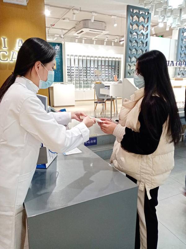 眼镜行业藏着一家有“温度”的品牌