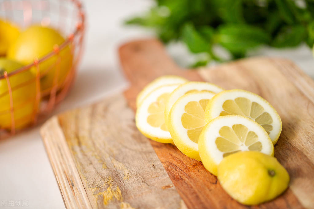 柠檬水怎么泡着喝效果好,柠檬水怎样泡最好喝