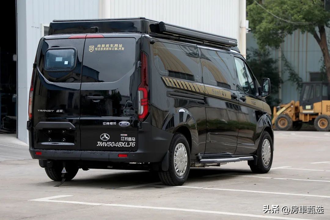 福特新全顺升顶商旅房车,福特新全顺2023款旅居房车