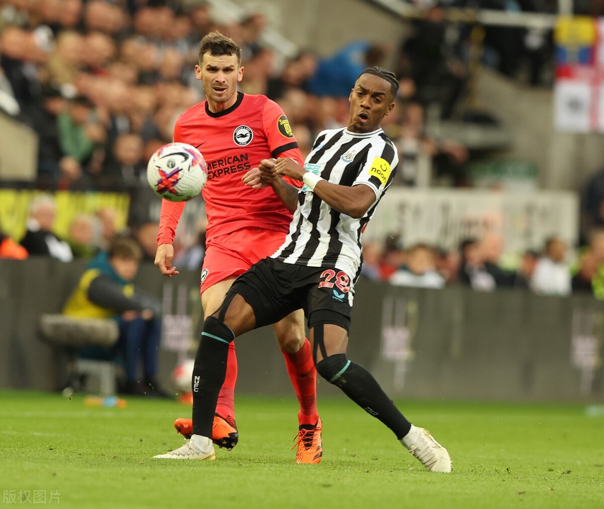 4-1，34%控球却造22射！英超保级队疯狂逆袭，力压3大豪门稳居第3